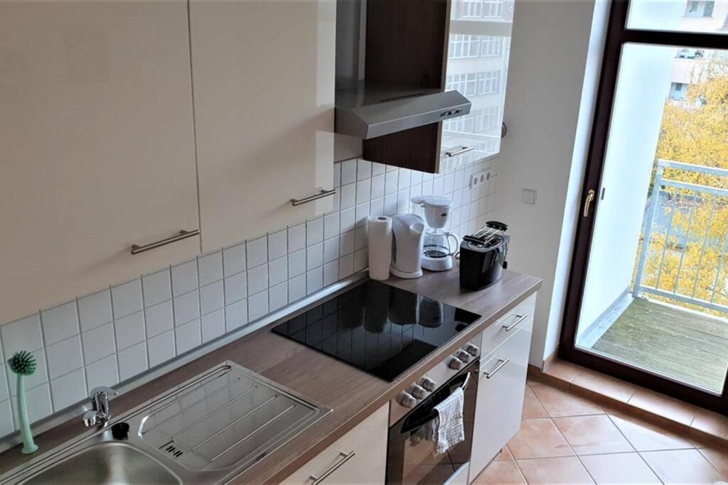 Enjoy Leipzig Fewo Leipzig-Schoenefeld Bagian luar foto